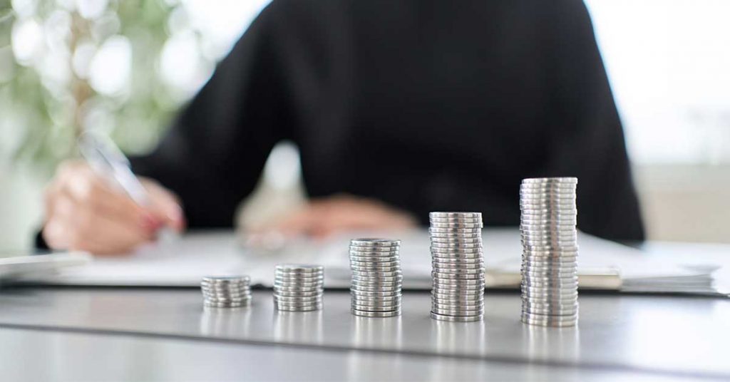 現金や預金のままでは価値が減る？お金を増やせない人の共通点